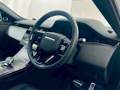 2025 LAND Rover RANGE ROVER EVOQUE thumbnail 11