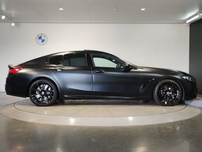 BMW 8 SERIES - 8