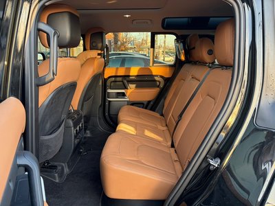 LAND ROVER DEFENDER - 9