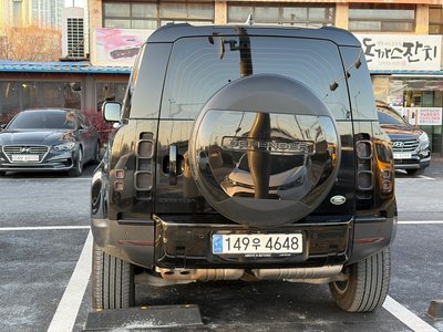 LAND ROVER DEFENDER - 7