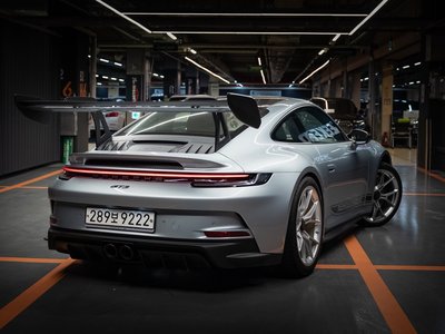 صورة 3 لـ 2022 Porsche 911