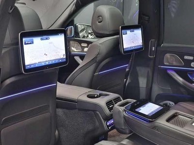 MERCEDES-BENZ GLS - 2