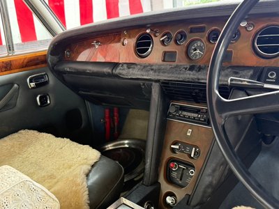 ROLLS-ROYCE SILVER SHADOW - 5