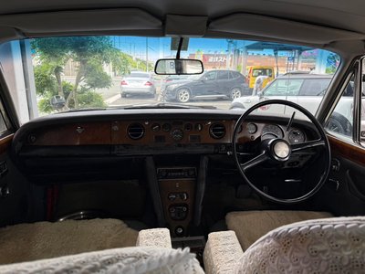 ROLLS-ROYCE SILVER SHADOW - 7