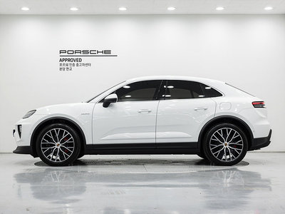PORSCHE MACAN - 7