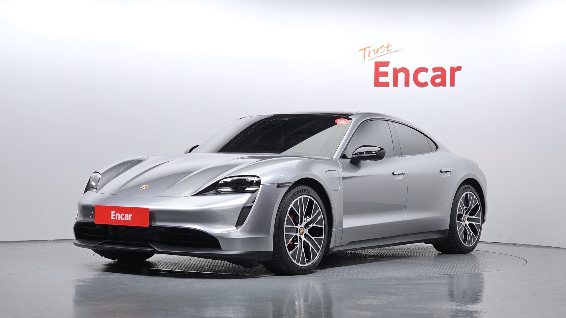 PORSCHE TAYCAN - View 1