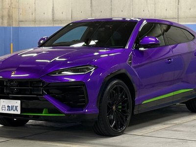 LAMBORGHINI URUS - 1