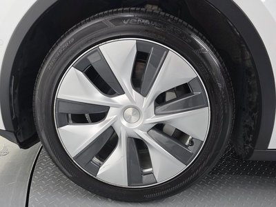 TESLA MODEL Y - 6