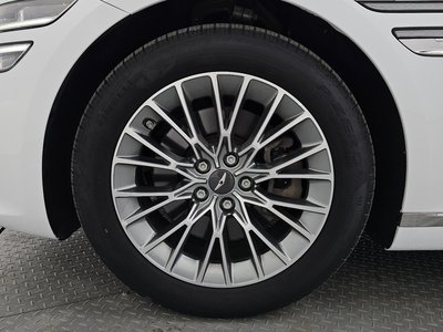 GENESIS G80 (RG3) - 7