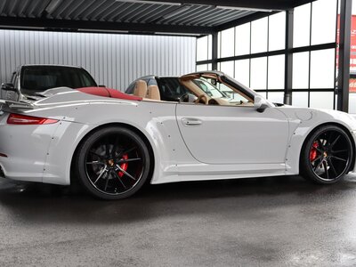 PORSCHE 911 CABRIOLET - 5