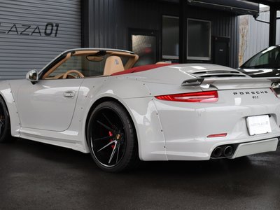 PORSCHE 911 CABRIOLET - 7