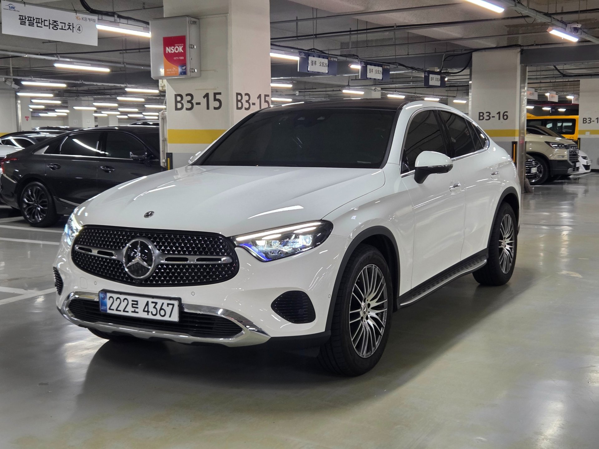 MERCEDES-BENZ GLC - View 1