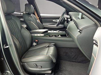 2023 Genesis GV70 — миниатюра 16