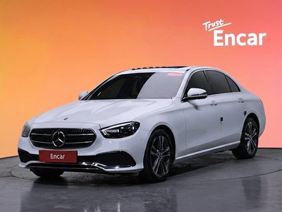 MERCEDES-BENZ E-CLASS - 1