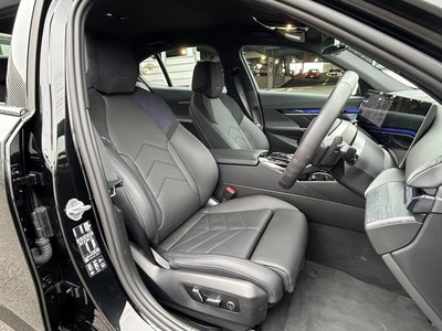 2024 BMW 5 SERIES 缩略图 24