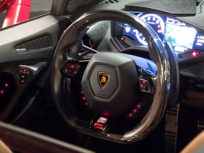 LAMBORGHINI HURACAN - 5