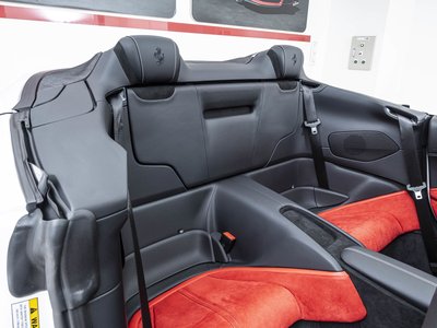 2025 Ferrari ROMA SPIDER — миниатюра 16