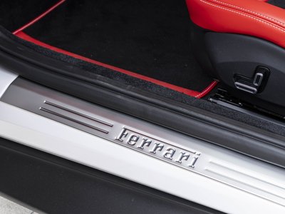 2025 Ferrari ROMA SPIDER — миниатюра 25