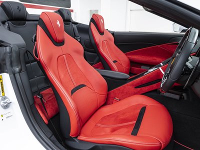 2025 Ferrari ROMA SPIDER — миниатюра 14