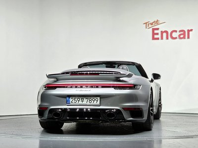 2022 Porsche 911 — миниатюра 36