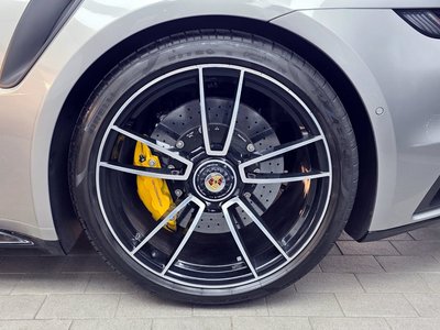 PORSCHE 911 - 9