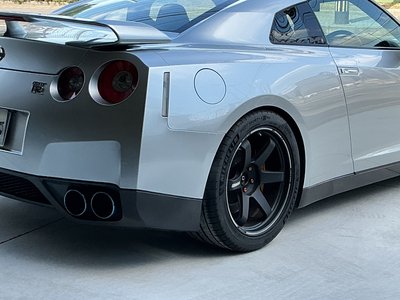 NISSAN GT-R - 9
