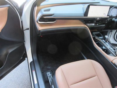 2024 Toyota CROWN SPORT 照片 4
