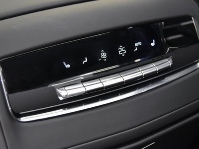 2024 Cadillac ESCALADE — миниатюра 18