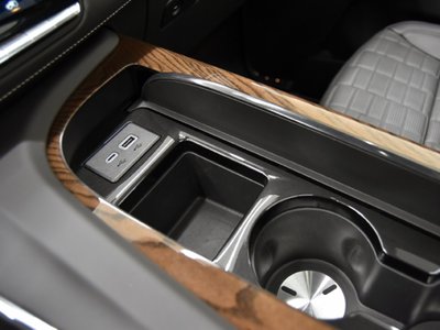 2024 Cadillac ESCALADE — миниатюра 24
