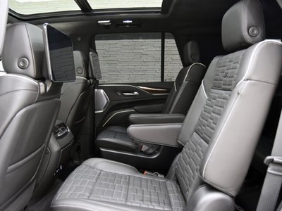 2024 Cadillac ESCALADE — миниатюра 13
