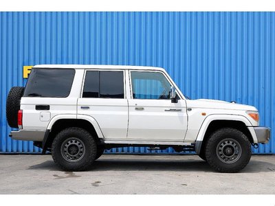 2014 Toyota LAND CRUISER 70 — фото 9