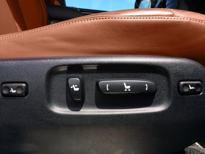 صورة مصغرة 22 لـ 2016 Lexus LX