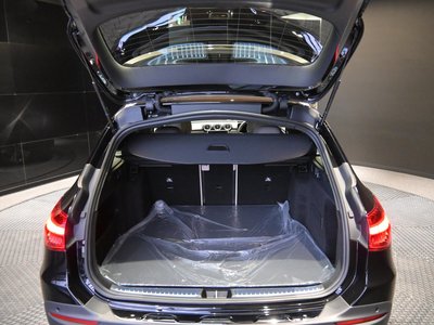 صورة مصغرة 54 لـ 2025 MERCEDES-BENZ C-CLASS