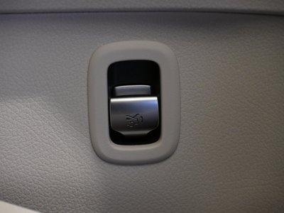 صورة مصغرة 18 لـ 2025 MERCEDES-BENZ C-CLASS