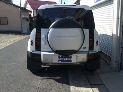 LAND ROVER DEFENDER - 4
