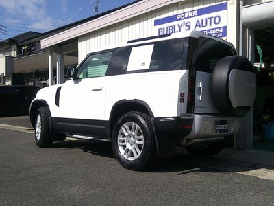 LAND ROVER DEFENDER - 3