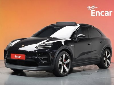 2025 Porsche MACAN 照片 1