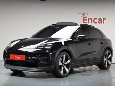 2025 Porsche MACAN 照片 2