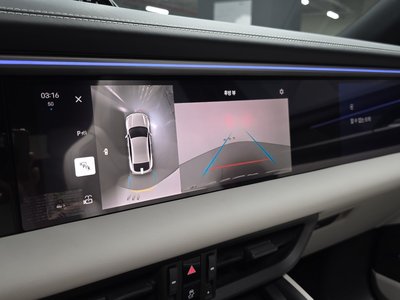 2025 Porsche MACAN 缩略图 21