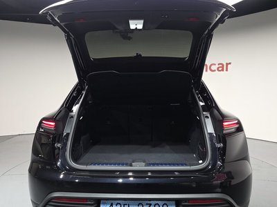 2025 Porsche MACAN 缩略图 27