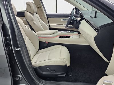 صورة مصغرة 16 لـ 2022 Genesis GV70