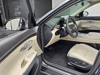 صورة مصغرة 13 لـ 2022 Genesis GV70