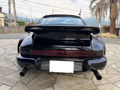PORSCHE 911 - 10