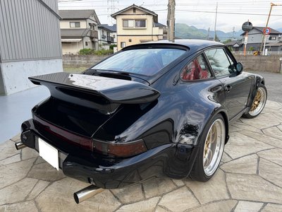 PORSCHE 911 - 9