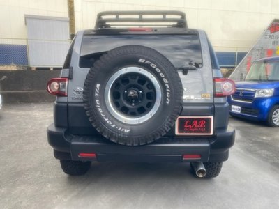 TOYOTA FJ CRUISER - 4