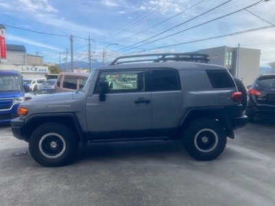 TOYOTA FJ CRUISER - 7