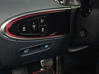 2021 Genesis GV70 — миниатюра 27
