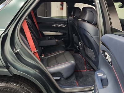 2021 Genesis GV70 — миниатюра 17