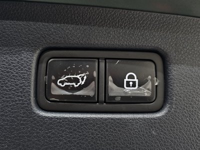 2021 Genesis GV70 — миниатюра 23