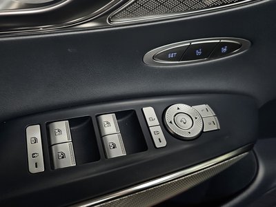 2021 Genesis GV70 — миниатюра 30